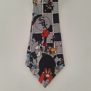 Vintage (1994) Baseball Toons Chicago White Sox graphic tie